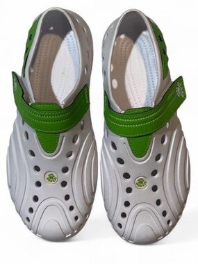 Dawgs Women Premium Rubber Sole
Golf Spirit Shoes Size 7/37 EUC